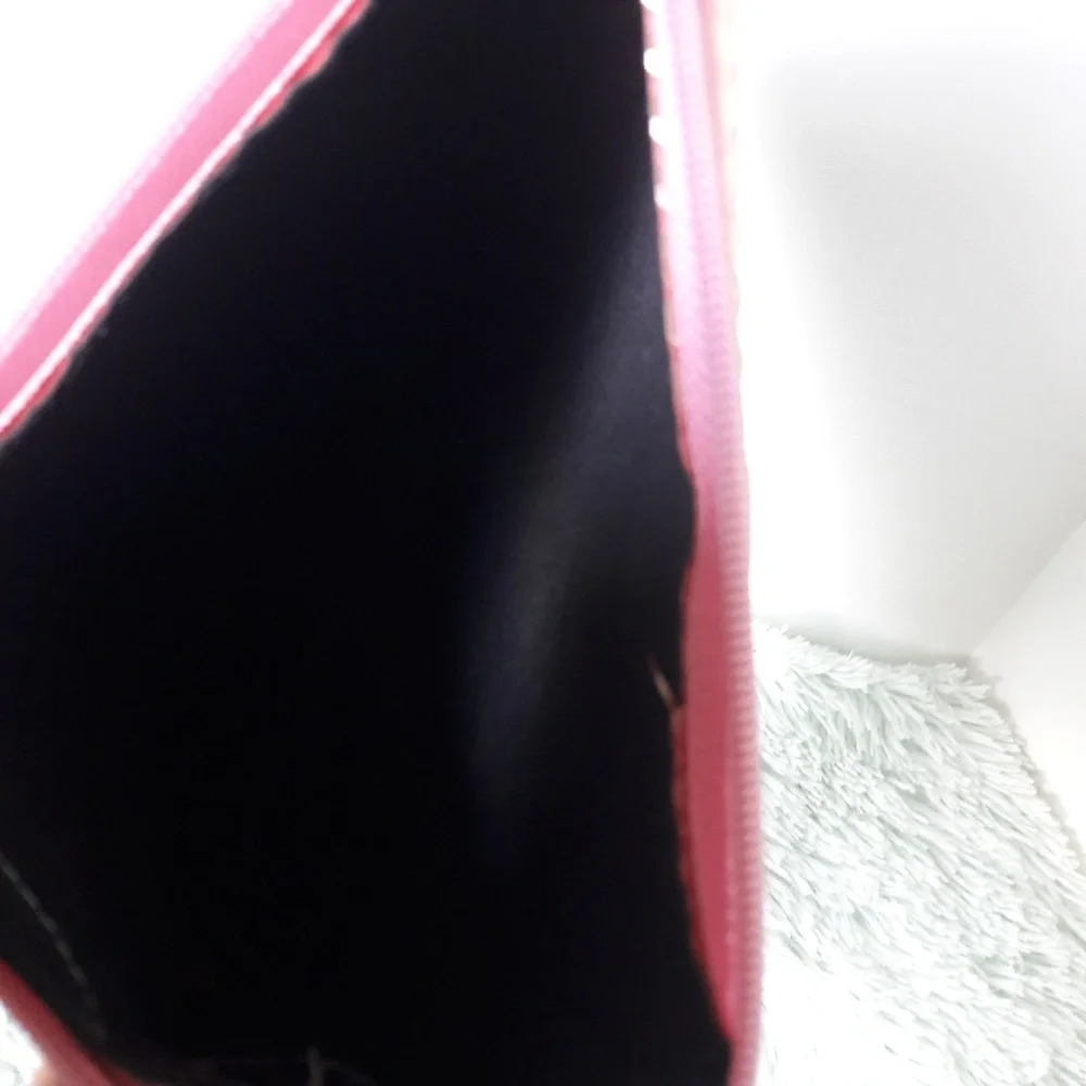 NWOT Pink geometric holographic shiny cosmetic bag